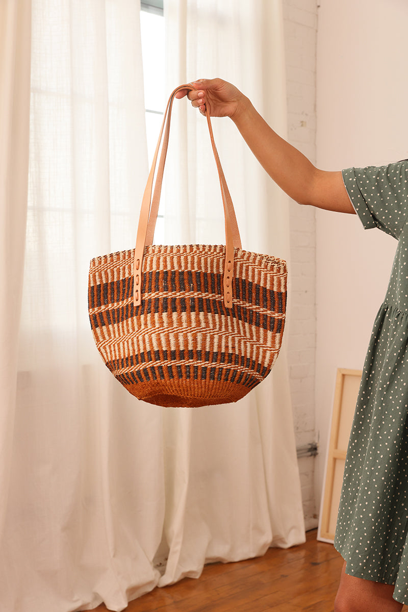 Brown Handwoven Sisal bag | popular Shoulder Bag | African bag | Sisal Basket