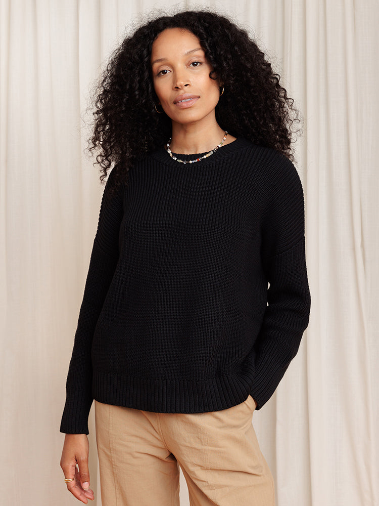 All black crew neck hot sale sweater