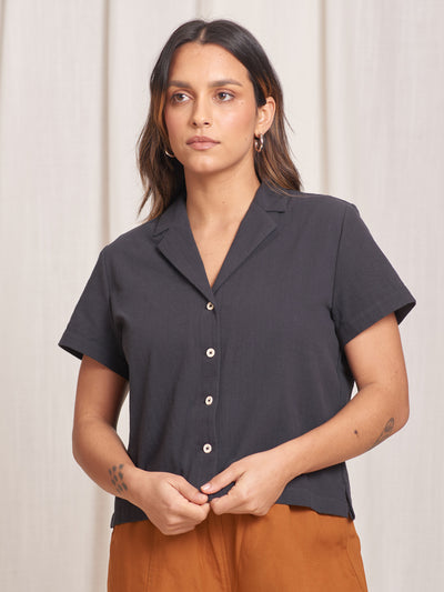 Button Up Shirts for Women | Tradlands Coast Camp Shirt Crinkle Cotton Black